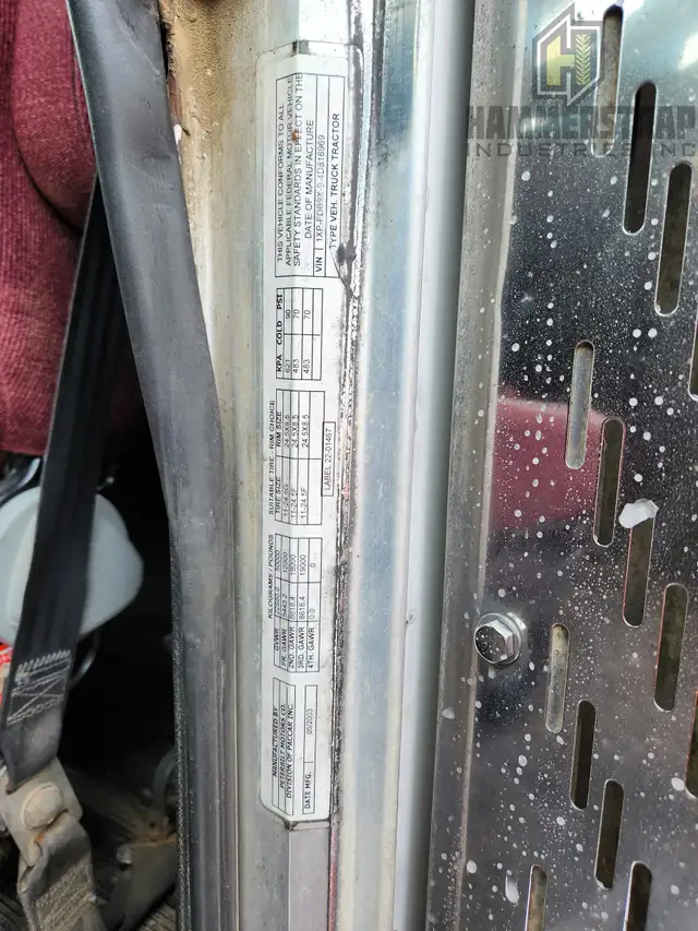 2004 PETERBILT 378 Sleeper Semi Truck w/ C15 Cat Engine in Heavy Trucks in Edmonton - Image 29