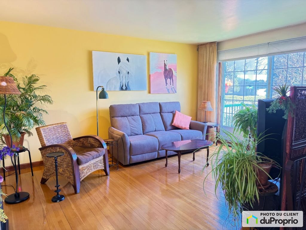 $678,000 - Bungalow for sale in Longueuil (Vieux-Longueuil) — photo 2