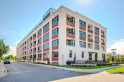 One Bedroom Plus den/office in Alice Factory Loft $1995 plus