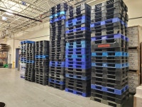 Good pallets and plastic skids here matching stacks too Mississauga / Peel Region Toronto (GTA) Preview