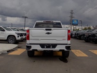 Heated Bucket Seats | Heated Steering Wheel | Power Adjustable Heated Mirrors | Tonneau Cover | Assi... (image 8)
