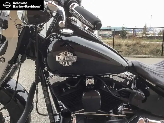 2017 Harley-Davidson FLS - Softail Slim in Street, Cruisers & Choppers in Kelowna - Image 24