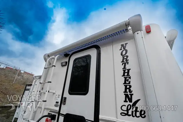 2027 Northern Lite 8.11 EX Dry Bath Limited Edition in Travel Trailers & Campers in Kelowna - Image 37