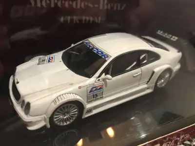1/43 DIECAST AUTOART MERCEDES BENZ CLK DTM 2000 TURNER #15, View more