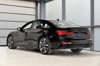 Traction intégrale Audi quattro / Black optics / Sieges massages en cuir Valcona / Apple Carplay + A... (image 7)