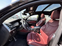 Leather interior, Moonroof, Winter Wheels included, Low Km's, Clean CarFax, All Wheel Drive, Navigat... (image 6)