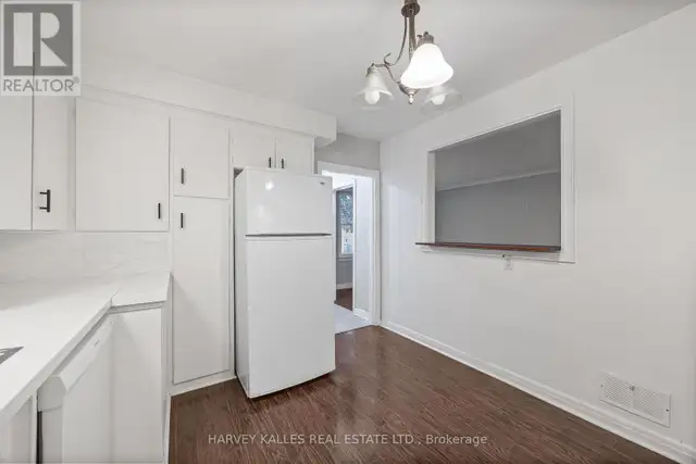 MAIN - 128 BOGERT AVENUE Toronto (Lansing-Westgate), Ontario in Long Term Rentals in City of Toronto - Image 10