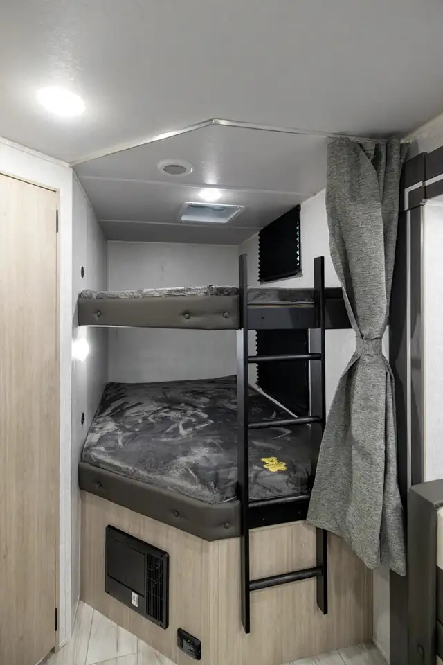 2026 Forest River EASTY TO WEST DELLA TERRA 275BH BUNKS BUNK MOD in Travel Trailers & Campers in Regina - Image 10