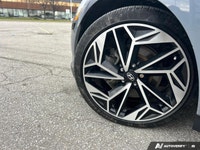 The advertised vehicle price is based on a promotional finance offer. Customers who purchase the veh... (image 8)