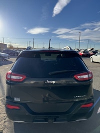 2014 Jeep Cherokee Limited – No Reported Accidents, Luxury & Capability Combined! No Reported Accide... (image 4)