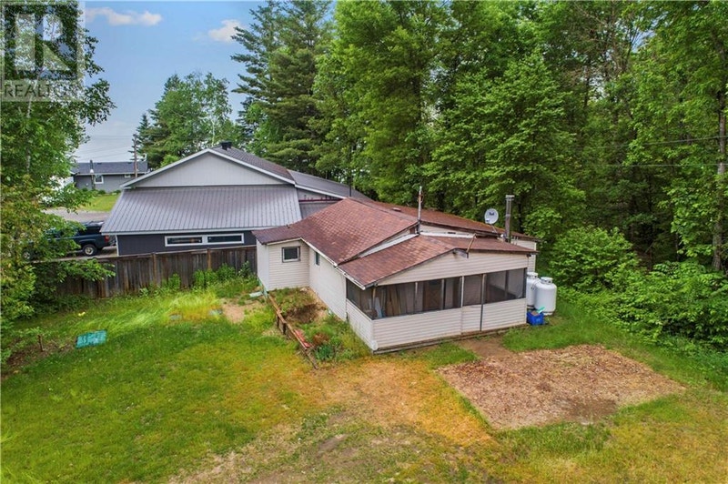 19B MOORES BEACH ROAD Westmeath, Ontario Houses for Sale Pembroke