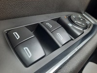 Engine: DURAMAX 3.0L TURBO-DIESEL I6 L/100Km City: 10.7 L/100Km Hwy: 9.3 Safety Equipment Airbags, D... (image 9)