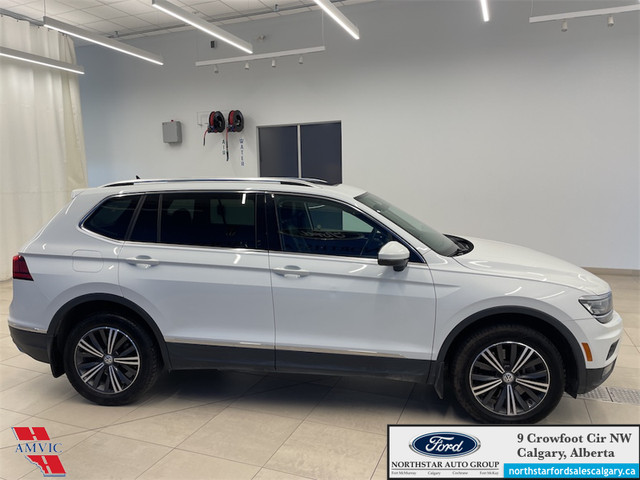2020 Volkswagen Tiguan Highline AWD - HEATED LEATHER SEATS - SUN in Cars & Trucks in Calgary - Image 4