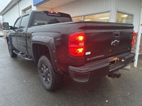 2018 Chevrolet Silverado Duramax Z71 Diesel! Leather! 4WD! Heated Seats! We Finance ALL Credit Situa... (image 5)