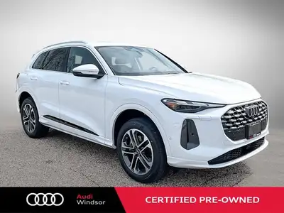 Only 90 Miles! This Audi Q5 boasts a Intercooled Turbo Premium Unleaded I-4 2.0 L/121 engine powerin...