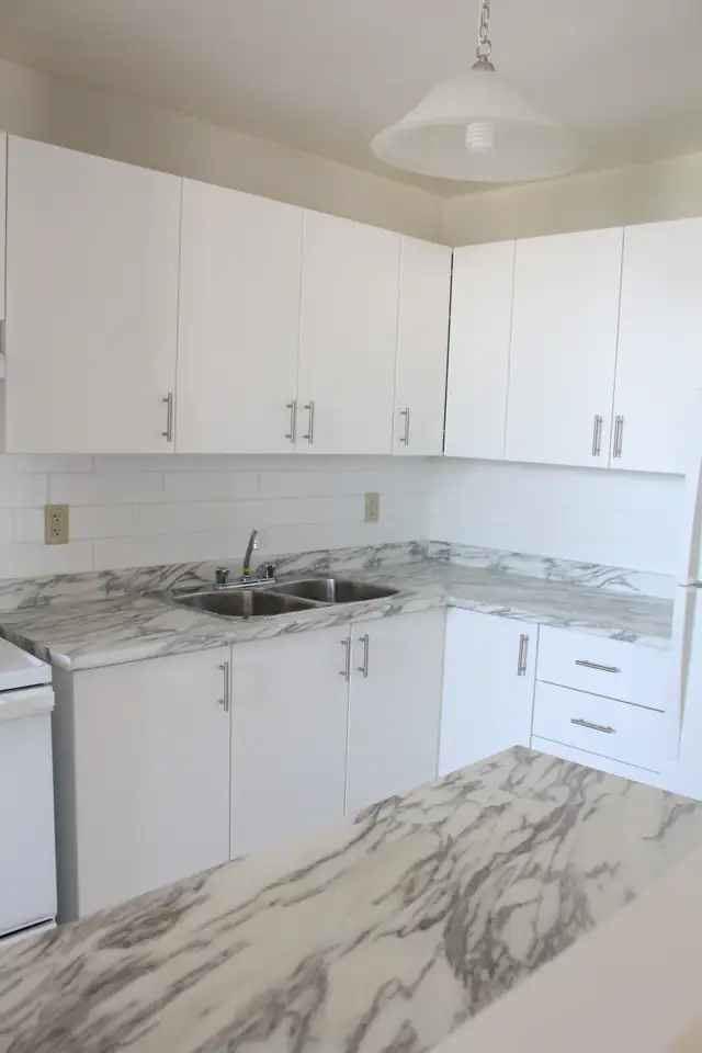 Spacious one bedroom apartment for rent in Long Term Rentals in Mississauga / Peel Region - Image 5