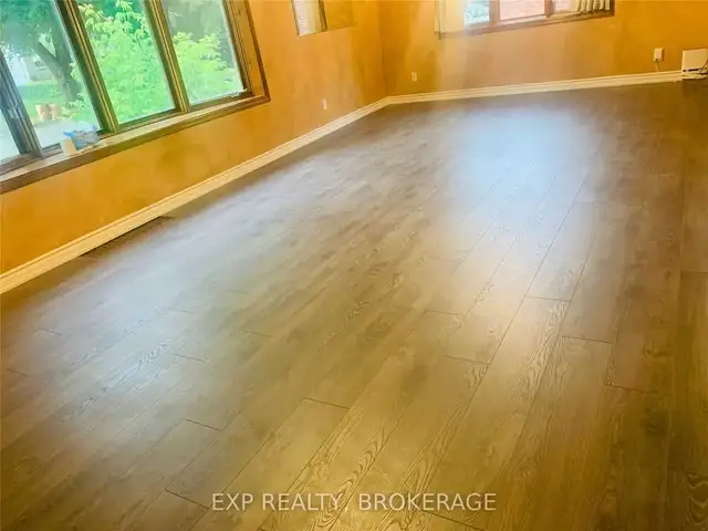 Room For Rent-Main Floor- Eglinton/Danforth-Scarborough in Room Rentals & Roommates in City of Toronto - Image 7