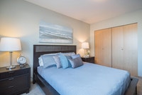 Broadstreet's Riverbend Terrace offers 2 bedroom pet friendly apartments conveniently located just o... (image 6)