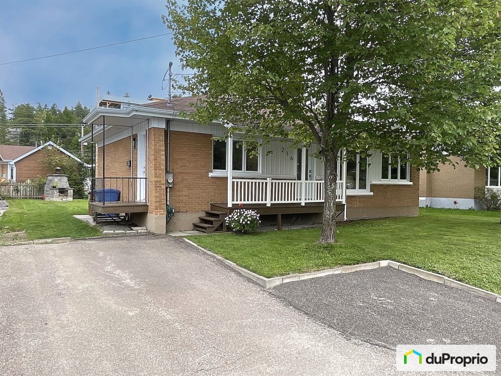 $321,000 - Bungalow for sale in Chicoutimi (Chicoutimi-Nord) — photo 1