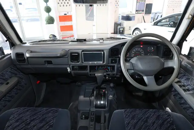 1995 Toyota Land Cruiser PRADO SX AUTO - 3.0L TURBO DIESEL in Cars & Trucks in Barrie - Image 17