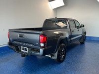New Price! 2022 Toyota Tacoma Base V6 SR5 Crew Cab | Zacks Certified. 6-Speed Automatic 4WD Magnetic... (image 4)