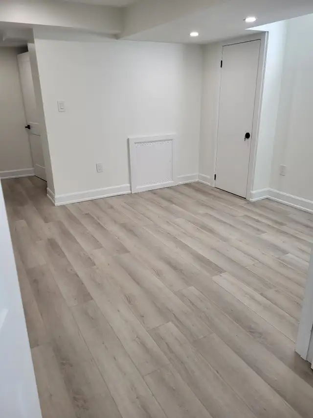 1,200 SQFT 2 Bedroom Basement Apartment in Long Term Rentals in Mississauga / Peel Region - Image 7