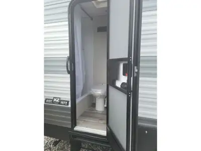 2022 KZ RV Sportsmen SE 261BHKSEValue-Packed Travel Trailers Look no further than the Sportsmen SE i...