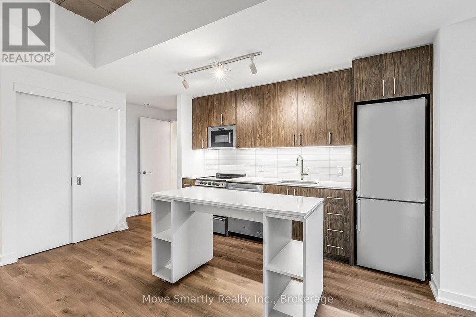 509 - 115 LARCHMOUNT AVENUE Toronto (South Riverdale), Ontario 2