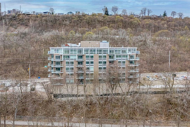 479 Charlton Avenue E, Unit #604 Hamilton, Ontario in Condos for Sale in Hamilton - Image 2