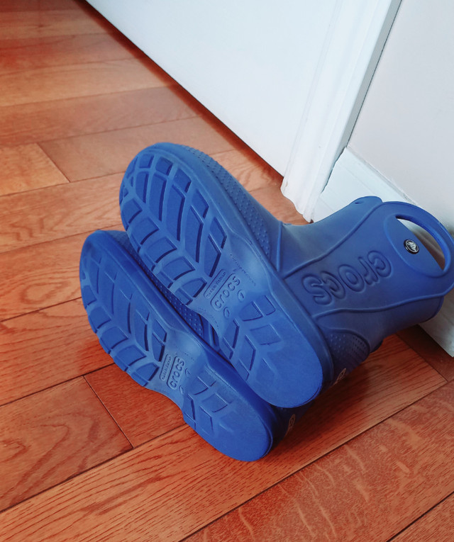 Crocs Kids Rain Boot Size: 1 Junior in Kids & Youth in Mississauga / Peel Region - Image 2