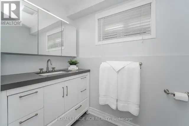 119 SUNDRIDGE STREET Brampton (Snelgrove), Ontario in Houses for Sale in Mississauga / Peel Region - Image 24