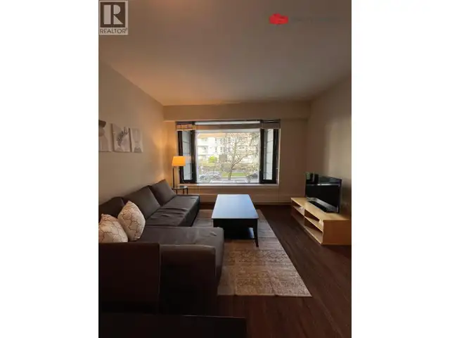 211 215 W 1ST STREET Vancouver, British Columbia in Long Term Rentals in Vancouver - Image 3