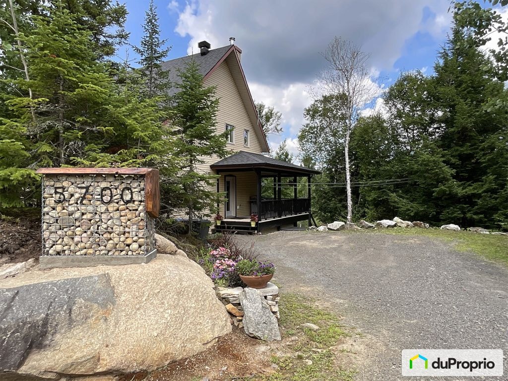 $949,000 - 2 Storey for sale in St-Boniface — photo 2