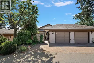 Welcome to Falcon Ridge Estates, a sought-after 55+ community in the heart of Broadmead. This well-m...