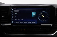 See Dealer Website for Details. GMC Sierra 1500 SLT 2017 . (image 8)