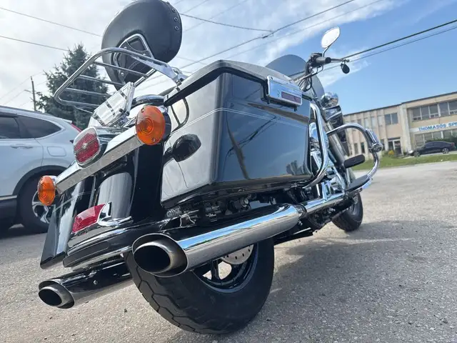 2007 Harley-Davidson Road King ~ ROAD KING ~ 96CI ~ V&H ~ CANADI in Sport Touring in City of Toronto - Image 14