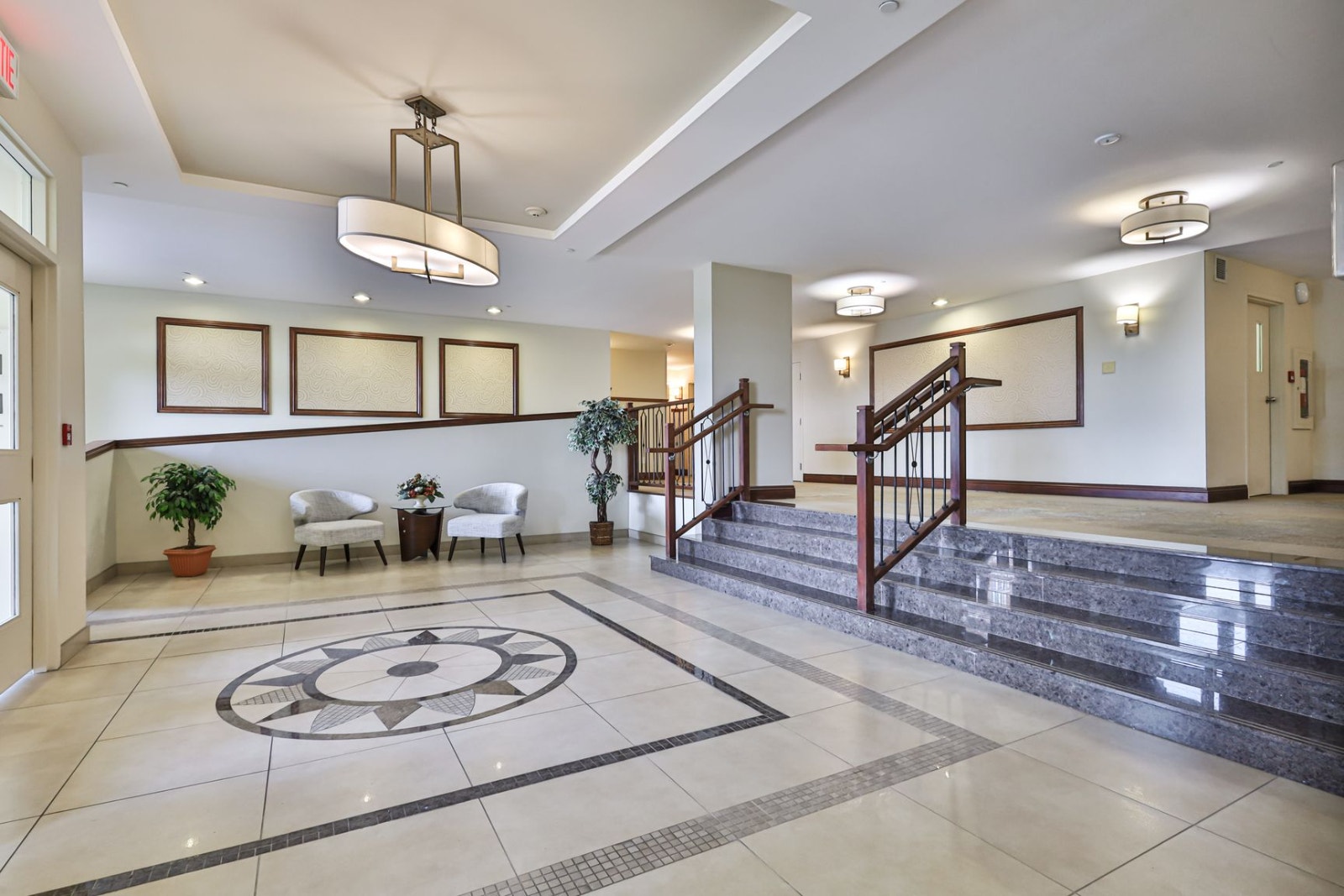 6850 Henri Bourassa Boulevard West — photo 3