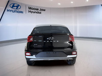 Discover urban versatility with the 2022 Hyundai Venue Urban, now available at Moose Jaw Hyundai. Th... (image 5)