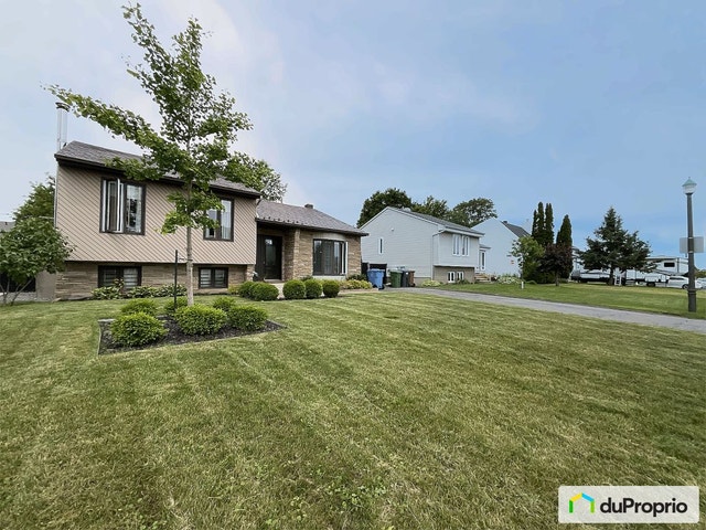 $720,000 - Bungalow for sale in St-Constant — photo 2