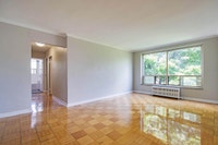 1 Crown Hill apartments in Etobicoke is a charming low rise that offers affordable laundry facilitie... (image 4)