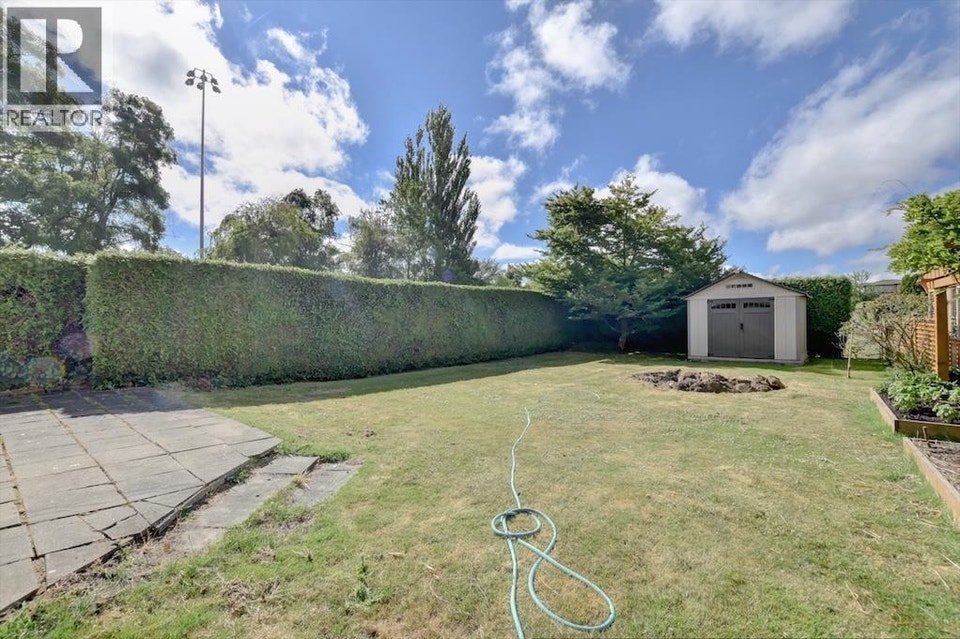 6426 WILLIAMS ROAD Richmond, British Columbia 5