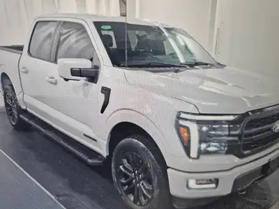 Kijiji Engine: V6 Cylinder Engine 3.5L L/100Km City: 9.8 L/100Km Hwy: 9.7 Safety Equipment ABS And D...