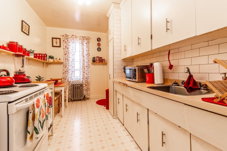 271 Wellington Cres- 1 Bedroom 4