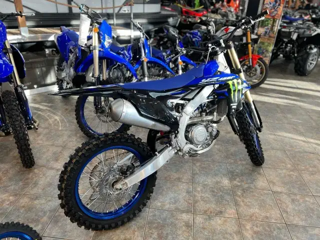 2025 YAMAHA YZ450F in Dirt Bikes & Motocross in Saguenay - Image 4