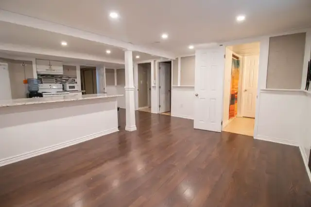 **ALL INCLUSIVE** BEAUTIFUL 1 BEDROOM UNIT IN THE NORTH END!! in Long Term Rentals in St. Catharines - Image 3