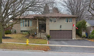 Renovated impressive house in a quiet, family friendly neighborhood. Large spacious living space and...