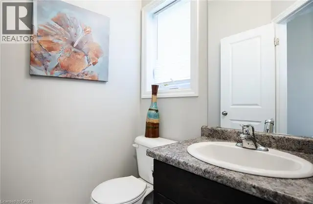 51 CRAB APPLE Court Wellesley, Ontario in Houses for Sale in Kitchener / Waterloo - Image 35