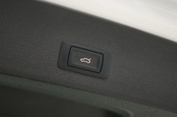 Local Trade!!! KBB.com 10 Best Luxury SUVs. This Audi Q5 delivers a Intercooled Turbo Diesel V-6 3.0... (image 9)