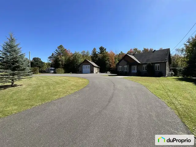 $950,000 - Bungalow for sale in Sherbrooke (Deauville) in Houses for Sale in Sherbrooke - Image 2