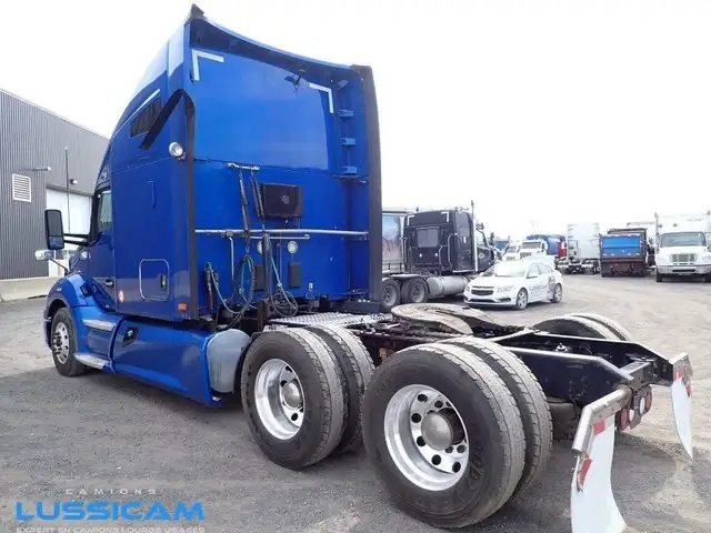 2020 Kenworth T680 in Heavy Equipment in Longueuil / South Shore - Image 6
